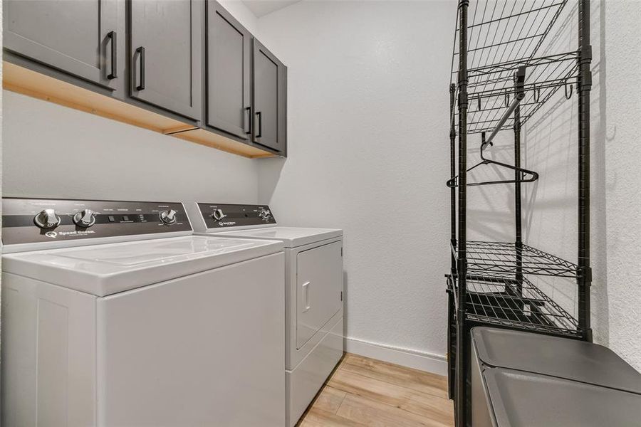 Furnished interior view inside a new home in , Fort Worth (Image 21). Furnished interior view inside a new home in , Fort Worth (Image 21).