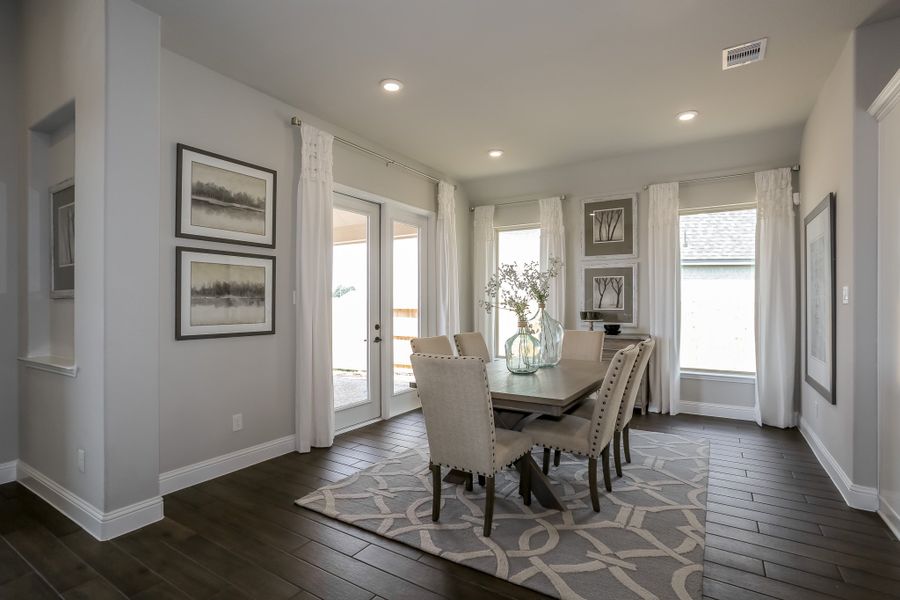 Representative furnished interior of a home built from the Fredericksburg by Beazer Homes in Amira: Hilltop Collection, Tomball (Image 12).