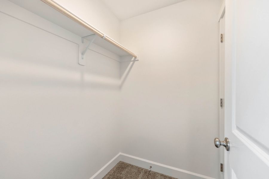 Spacious, unfurnished interior of a new home in Willowbrook, Madras (Image 17). Spacious, unfurnished interior of a new home in Willowbrook, Madras (Image 17).