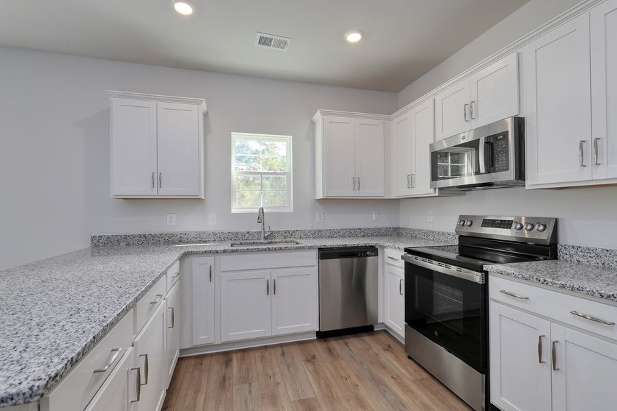 Furnished interior view inside a new home in Hainer Place, Conway (Image 7).