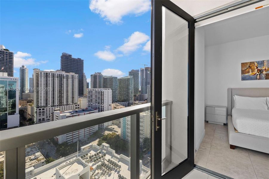 Condo located in Miami, FL showcasing its design and architecture (Image 25).