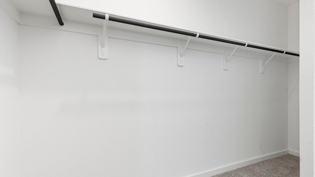 Spacious, unfurnished interior of a new home in Evergreen, Rosenberg (Image 16).