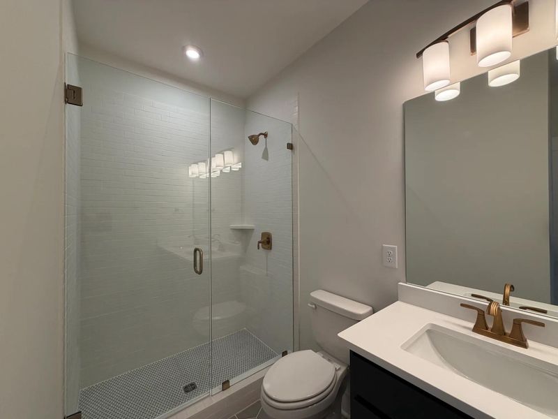 The Neilson B Secondary Suite Bathroom