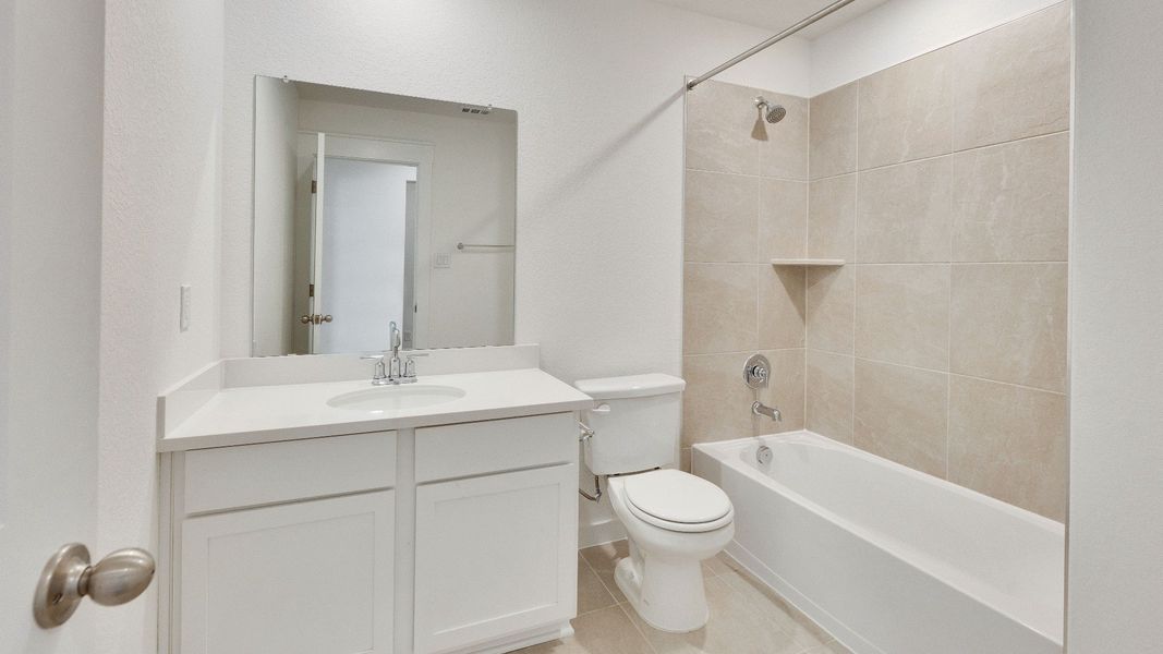 Furnished interior view inside a new home in Creeks Crossing, Elgin (Image 11).