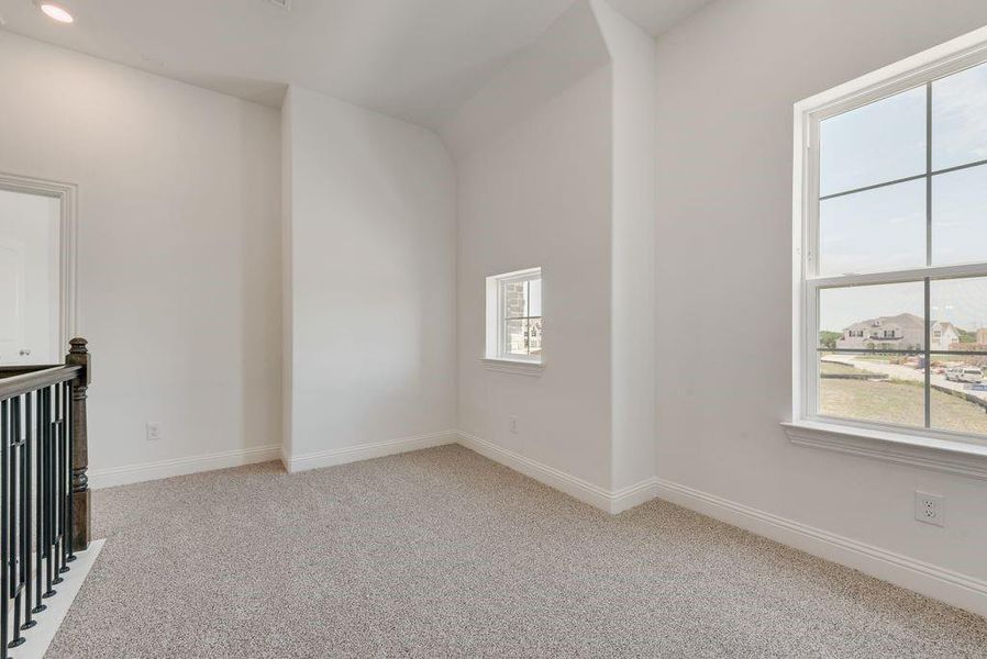 Image 27 of a home in Edgewater.