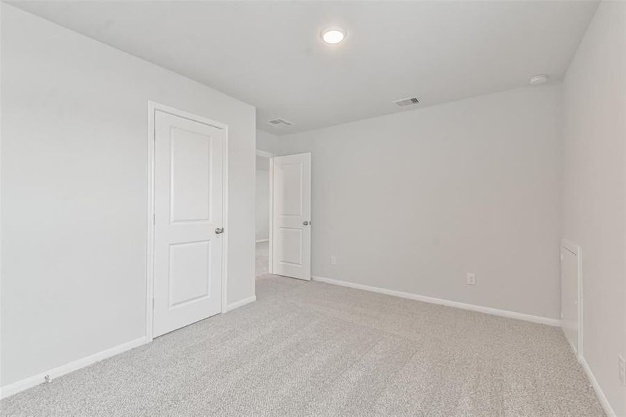 Spacious, unfurnished interior of a new home in Lakes at Black Oak, Magnolia (Image 63).