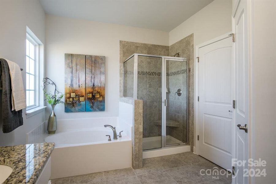 Furnished interior view inside a new home in Harrison Valley, Simpsonville (Image 15).