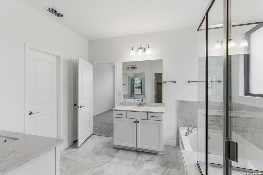 Furnished interior view inside a new home in Lily Springs, Seguin (Image 5).
