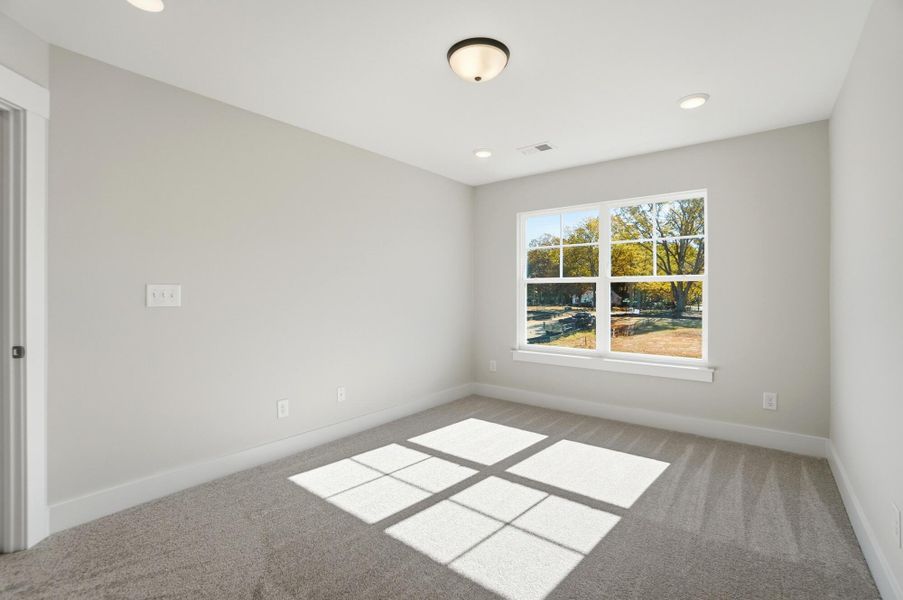 Spacious, unfurnished interior of a new home in Blythe Mill Townhomes, Waxhaw (Image 60).