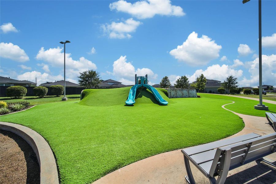 Community amenities in City Gate, Houston (Image 28).