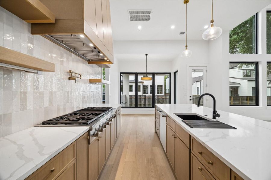 Furnished interior view inside a new home in , Bellaire (Image 7).