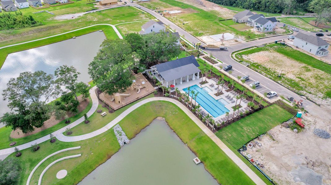 Community amenities in , Summerville (Image 21).