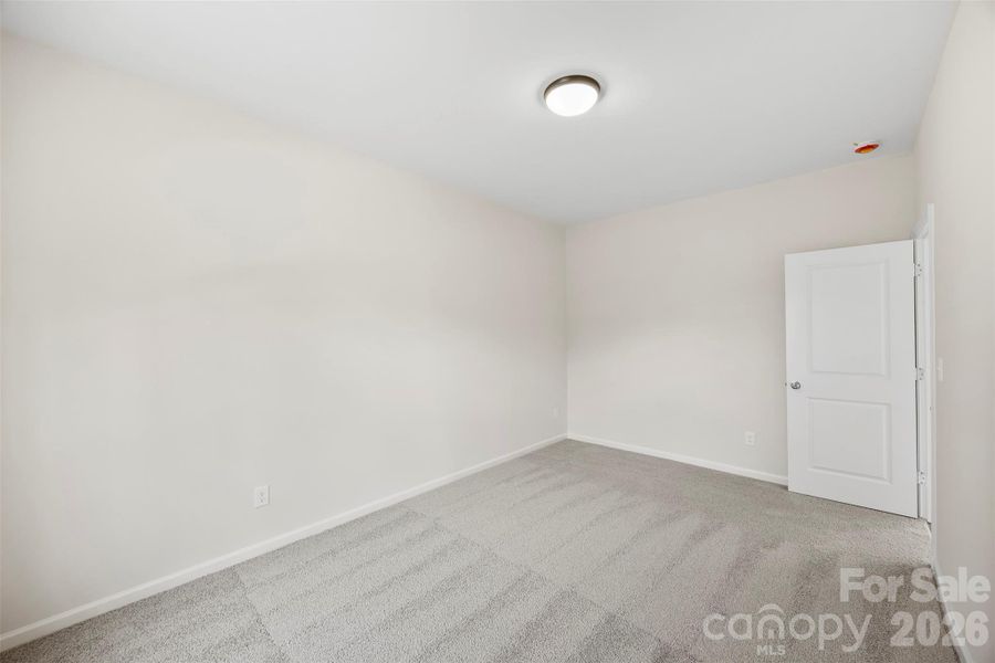 Spacious, unfurnished interior of a new home in , Kings Mountain (Image 14).