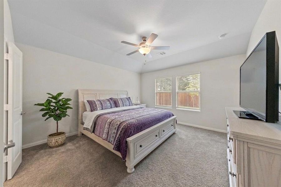 Furnished interior view inside a new home in Lakehaven - Signature Series, Farmersville (Image 16).