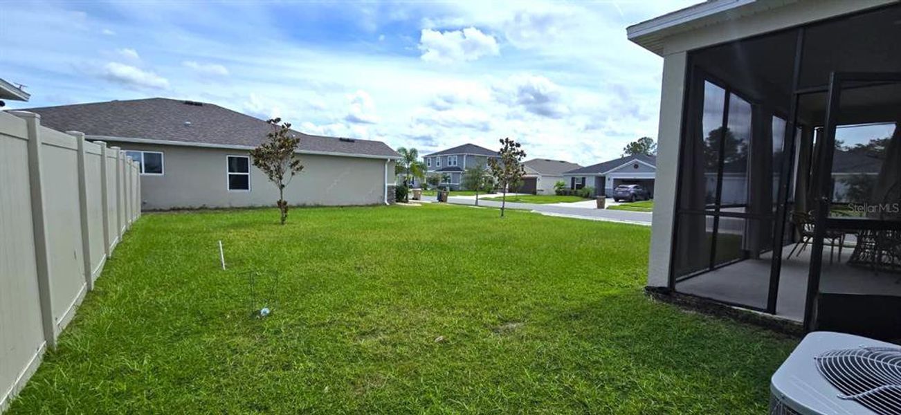 Exterior details and patio area of a home in , St. Cloud (Image 2).