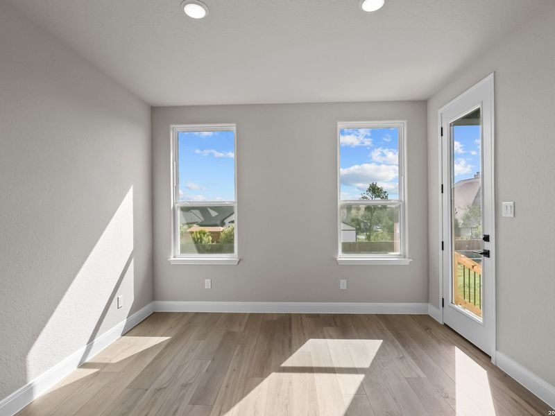 Spacious, unfurnished interior of a new home in Potranco Oaks, Castroville (Image 34).