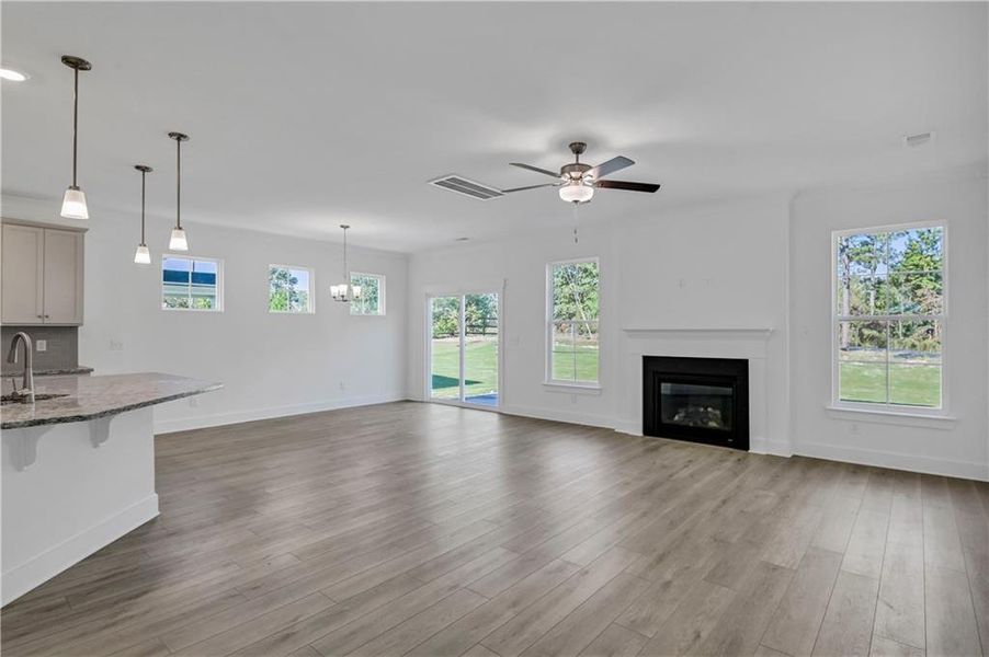 Spacious, unfurnished interior of a new home in Villas at Dawsonville, Dawsonville (Image 29).