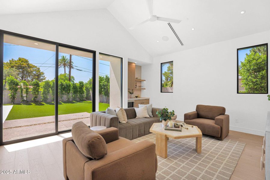 58-web-or-mls-P1233525