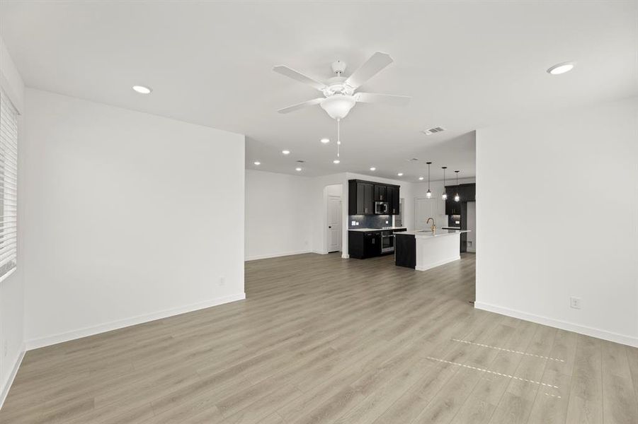 13. 2557 Lost Maples - Family (3)