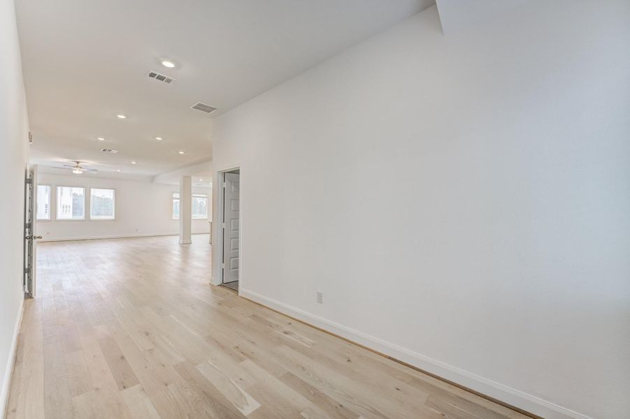 Spacious, unfurnished interior of a new home in Townsen Landing, Humble (Image 23).