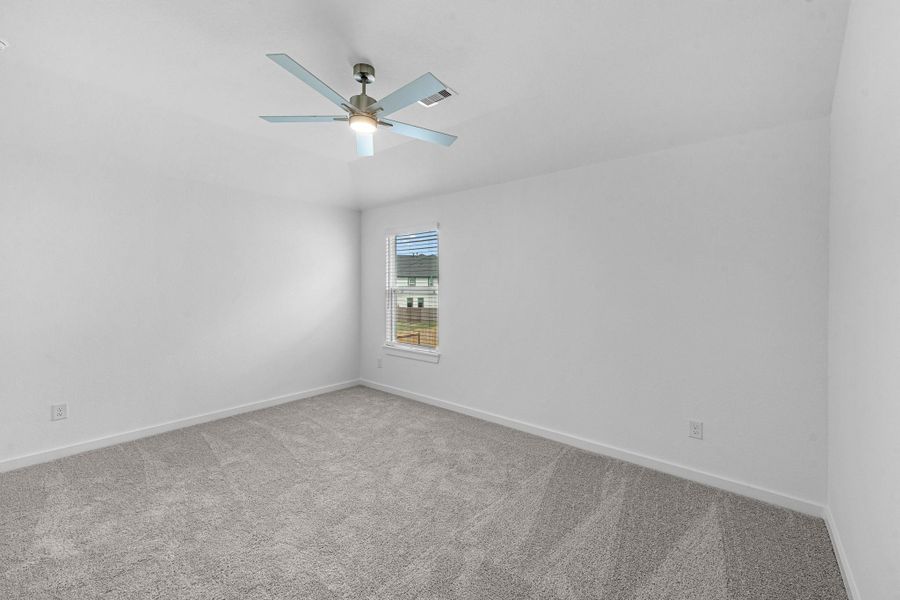 Spacious, unfurnished interior of a new home in Beacon Hill, Waller (Image 28).