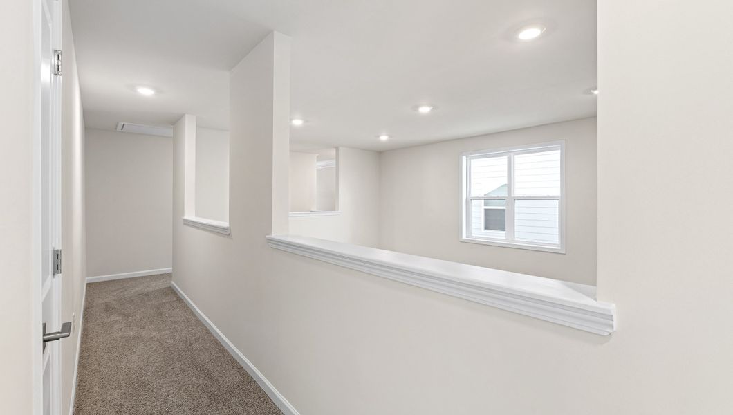 Spacious, unfurnished interior of a new home in Adams Glen, Mauldin (Image 23).