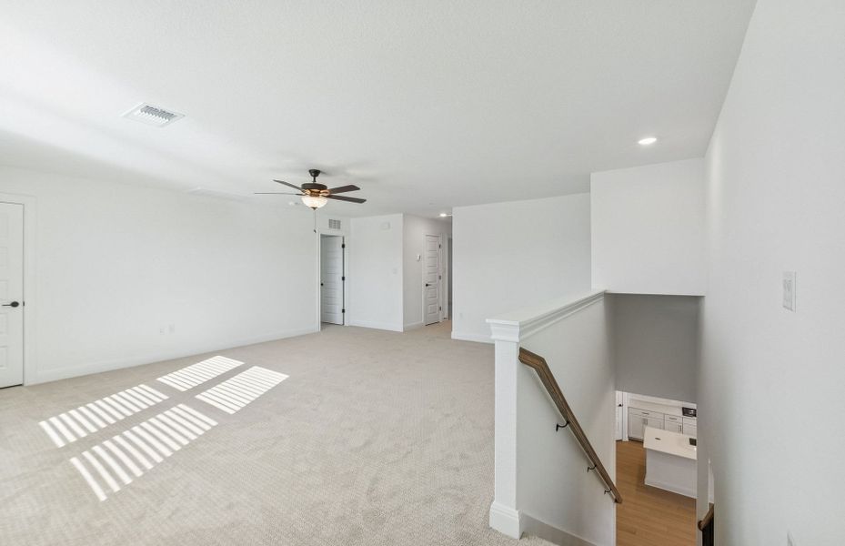 Spacious, unfurnished interior of a new home in Lagos, Manor (Image 16).