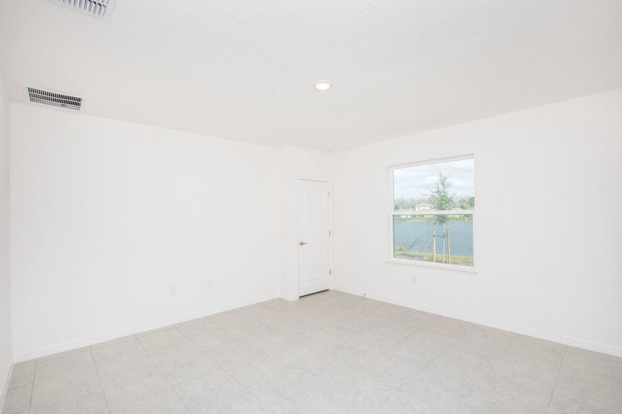 Representative unfurnished interior of a home built from the Victoria by Maronda Homes in Cassie Oaks, Jacksonville (Image 16).