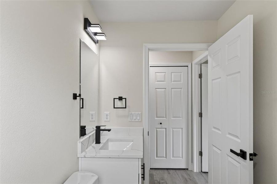 Furnished interior view inside a new home in , Dunnellon (Image 11).