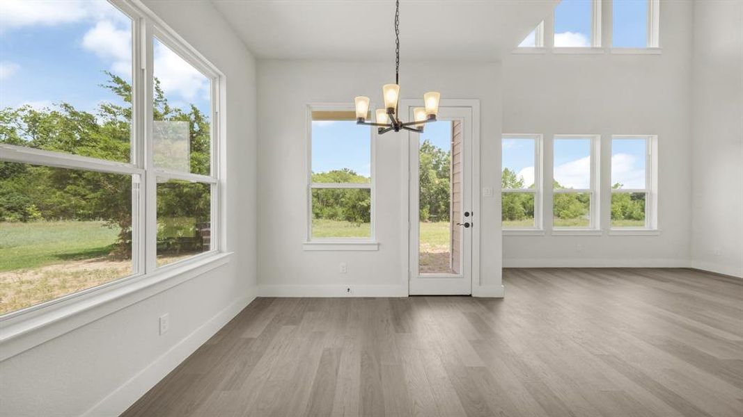 Spacious, unfurnished interior of a new home in Freeman Ranch, Weatherford (Image 23).