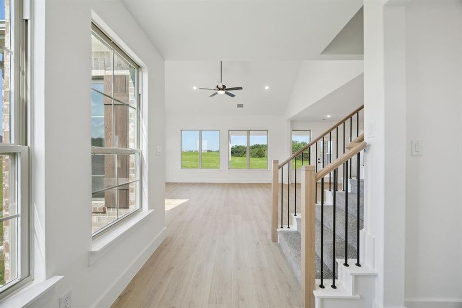 Spacious, unfurnished interior of a new home in Lakeway Estates, Waxahachie (Image 16).