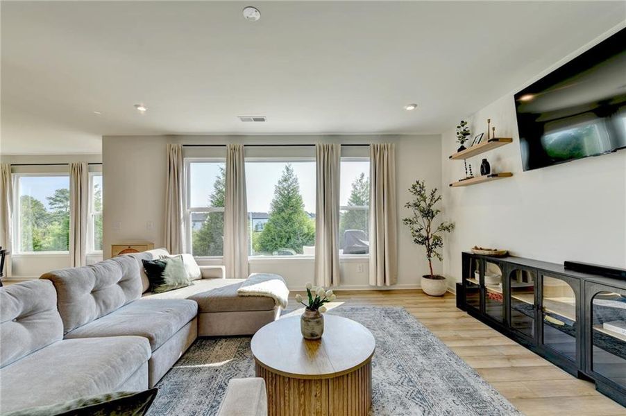 Furnished interior view inside a new home in Sweetbay Farm, Lawrenceville (Image 54).