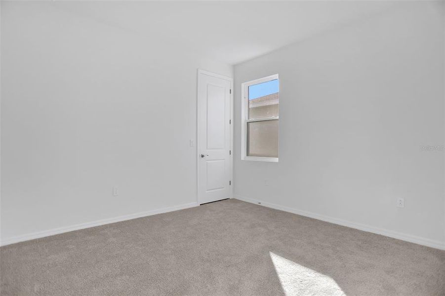 Spacious, unfurnished interior of a new home in Turnleaf, Punta Gorda (Image 18).