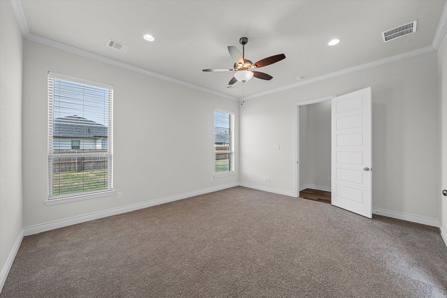 Spacious, unfurnished interior of a new home in Legacy Ranch - Phase 2, Temple (Image 27). Spacious, unfurnished interior of a new home in Legacy Ranch - Phase 2, Temple (Image 27).