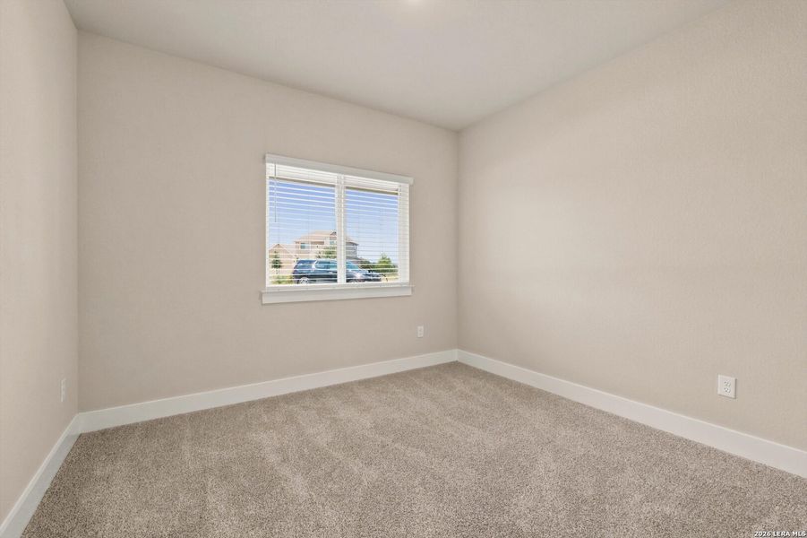 Spacious, unfurnished interior of a new home in Copper Canyon, Bulverde (Image 25).