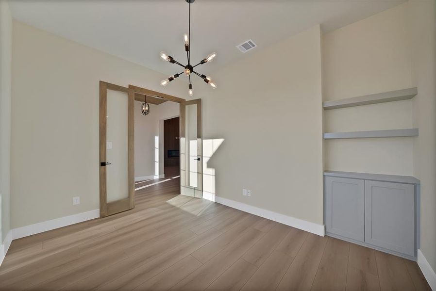 Spacious, unfurnished interior of a new home in , Weatherford (Image 28).