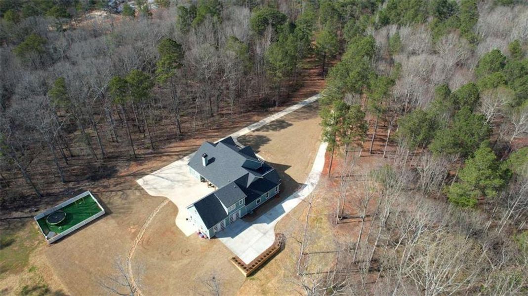 Image 88 of a home in .