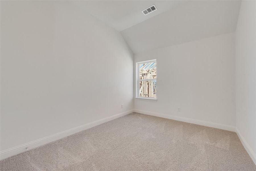 Spacious, unfurnished interior of a new home in Trails at Cottonwood Creek, Rowlett (Image 24).