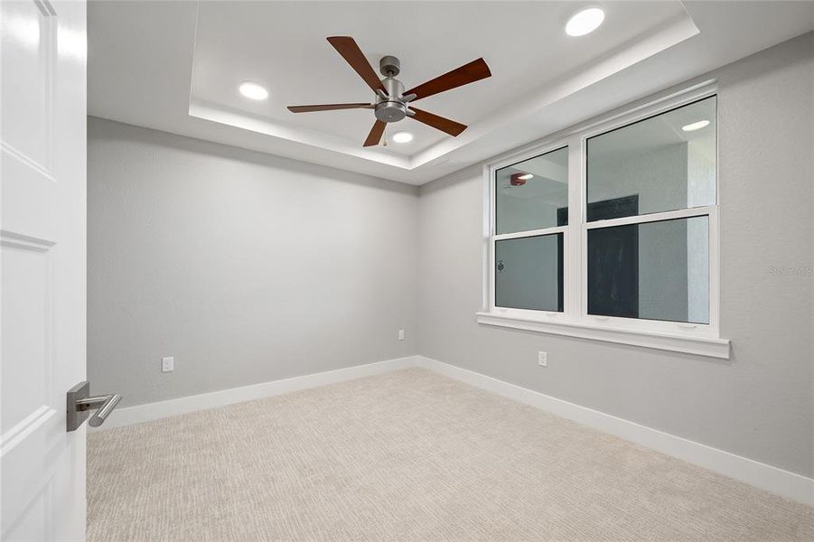 Spacious, unfurnished interior of a new home in , Madeira Beach (Image 20).