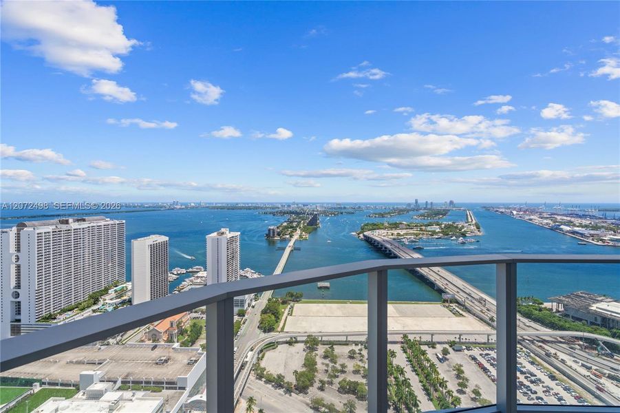 Condo located in Miami, FL showcasing its design and architecture (Image 31). Condo located in Miami, FL showcasing its design and architecture (Image 31).
