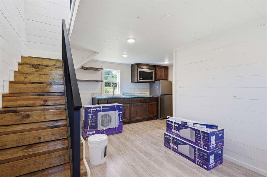 Furnished interior view inside a new home in , Granbury (Image 6).