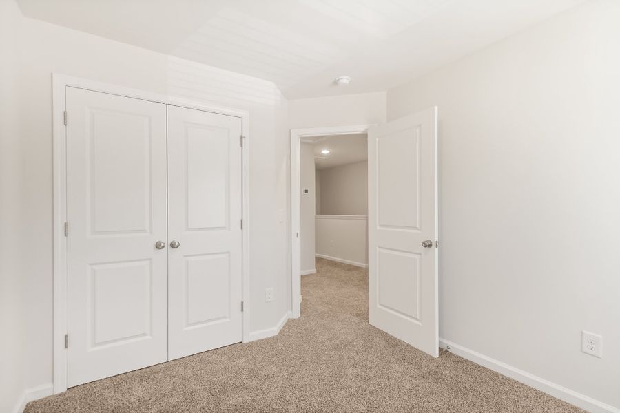 Representative unfurnished interior of a home built from the Haven by Veranda Homes in Pinehaven, Laurens (Image 30).