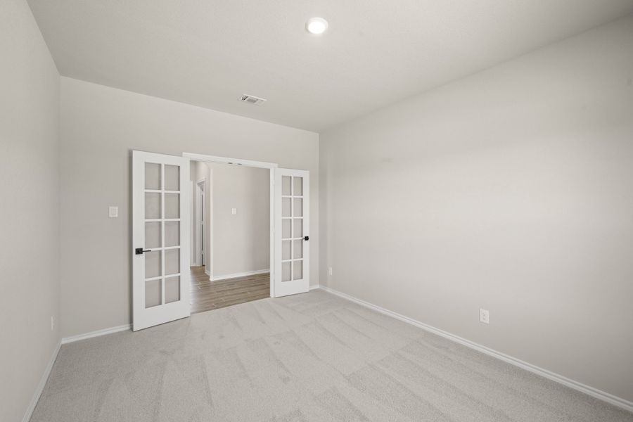 Spacious, unfurnished interior of a new home in Waterford Park, Weatherford (Image 25). Spacious, unfurnished interior of a new home in Waterford Park, Weatherford (Image 25).