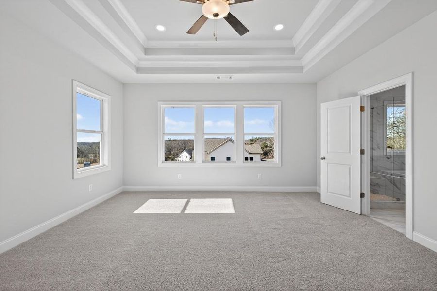 Spacious, unfurnished interior of a new home in Hemingway, Flowery Branch (Image 32).