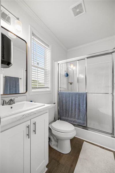 Furnished interior view inside a new home in , Ocklawaha (Image 4).