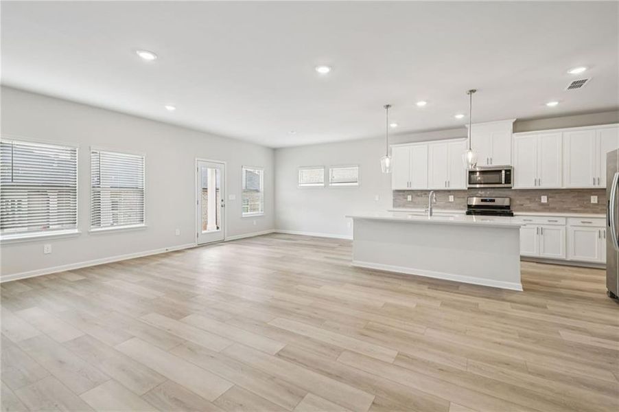 Spacious, unfurnished interior of a new home in Creekside at Oxford Park, Fairburn (Image 61).