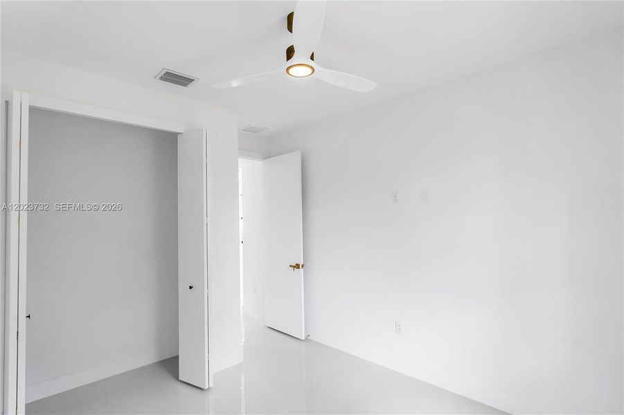 Spacious, unfurnished interior of a new home in , Lehigh Acres (Image 41).