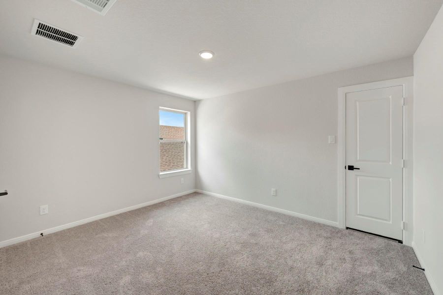 Spacious, unfurnished interior of a new home in Escondido - Retreat Collection, Magnolia (Image 14).