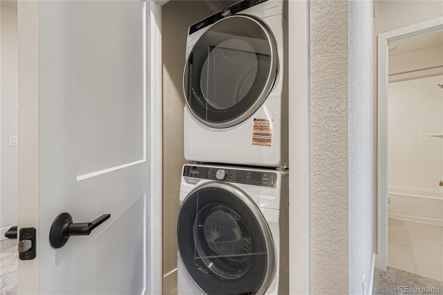 Laundry w/washer & dryer