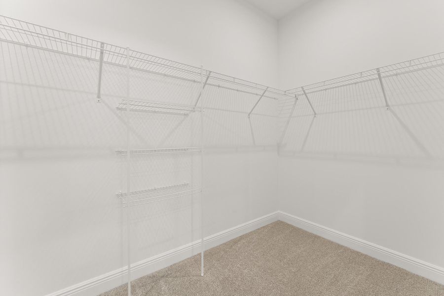 US_SEF_DYLAN_LOT 134_OWNERS CLOSET
